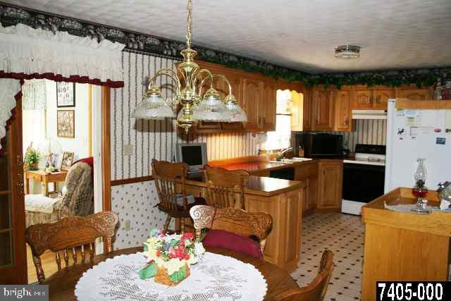 175 Seneca Drive Hanover, PA 17331 - Photo 2 of 10 Gallery Image 2