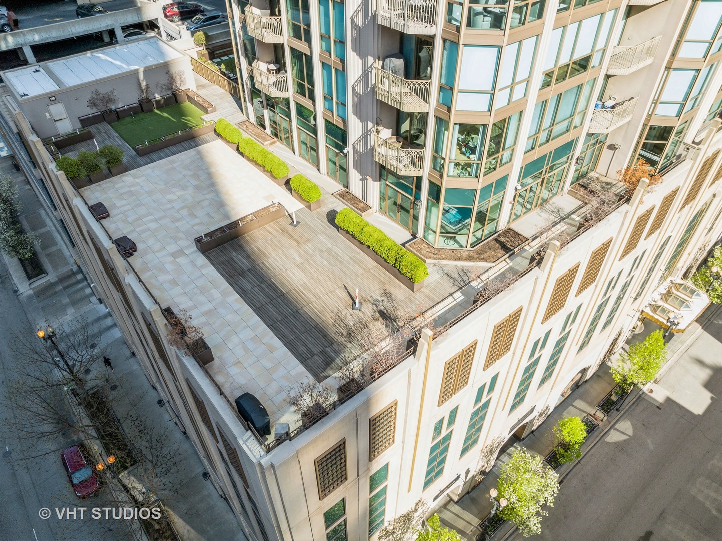 21 East Huron Street, Unit 1806 Chicago, IL 60611 - Photo 50 of 54 a view of a building