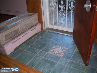 983 Bear Tavern Road Ewing, NJ 08628 - Photo 2 of 8