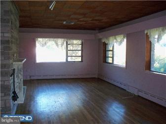 983 Bear Tavern Road Ewing, NJ 08628 - Photo 4 of 8