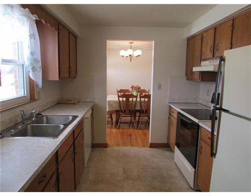 5330 Ridgewood Road East Springfield, OH 45503 - Photo 6 of 12