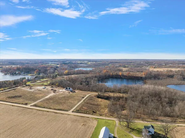 $310,000 | 8377 McArthur Avenue Northeast, Belding, MI 48809