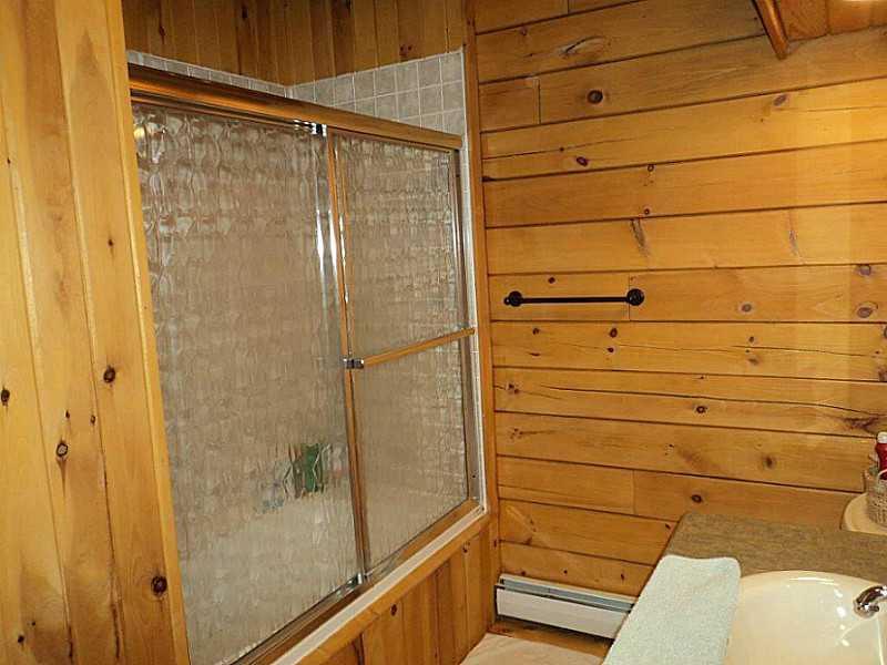 179 Hoak Road Waldoboro, ME 04572 - Photo 12 of 17 Bathroom.