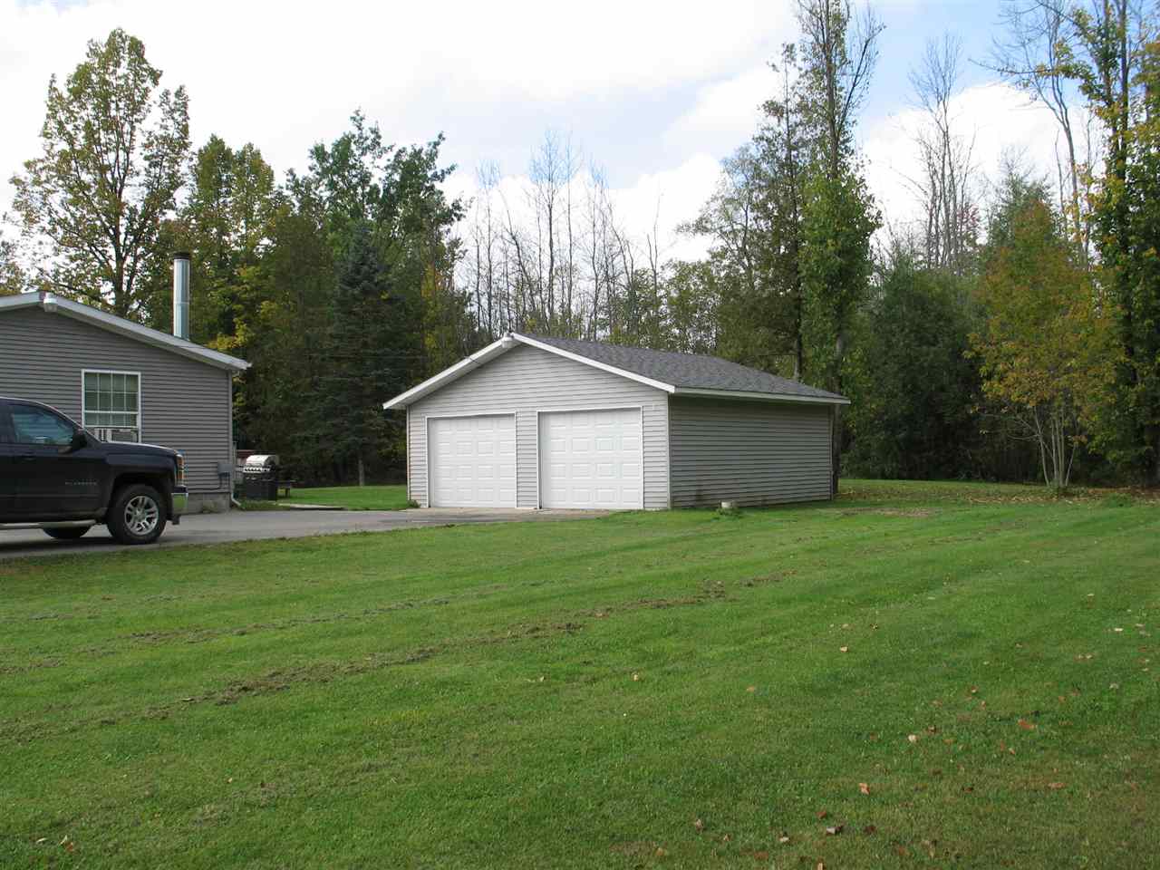 3193 Putnam Road Hale, MI 48739 - Photo 23 of 24 1823940-22.JPG