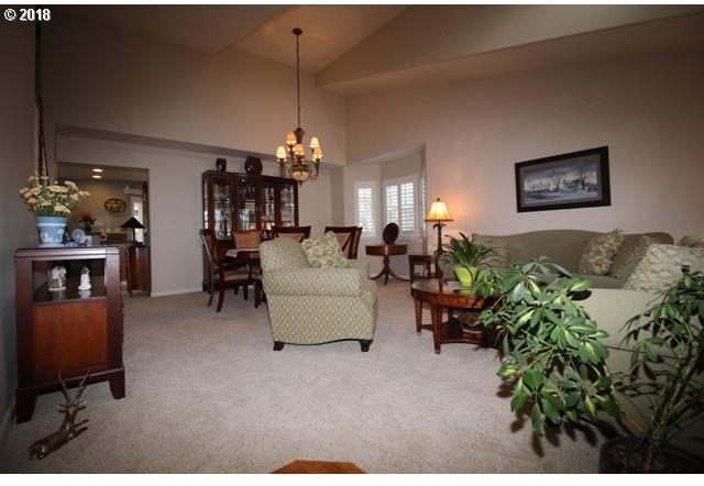 2021 Northwest Fargo Loop Camas, WA 98607 - Photo 6 of 32 Gallery Image 6