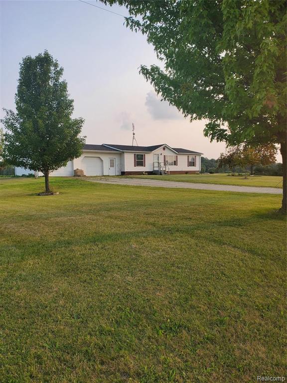 5151 Richards Road Snover, MI 48472 - Photo 2 of 26