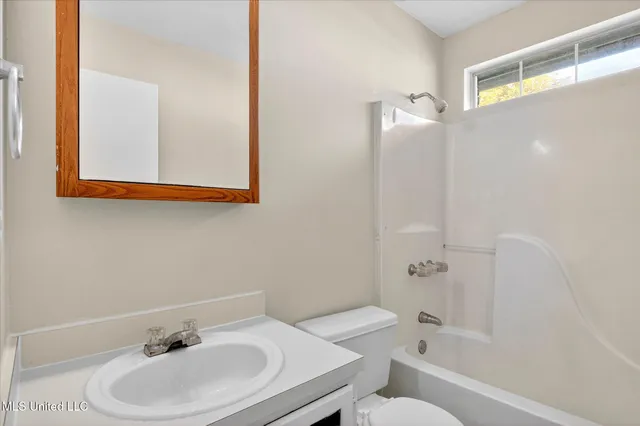 $195,000 | 15600 Glen Drive, Biloxi, MS 39532