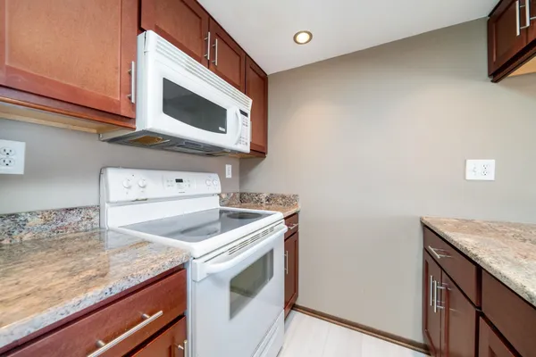 $120,000 | 218 # 2b Bienterra Trail, Rockford, IL 61107