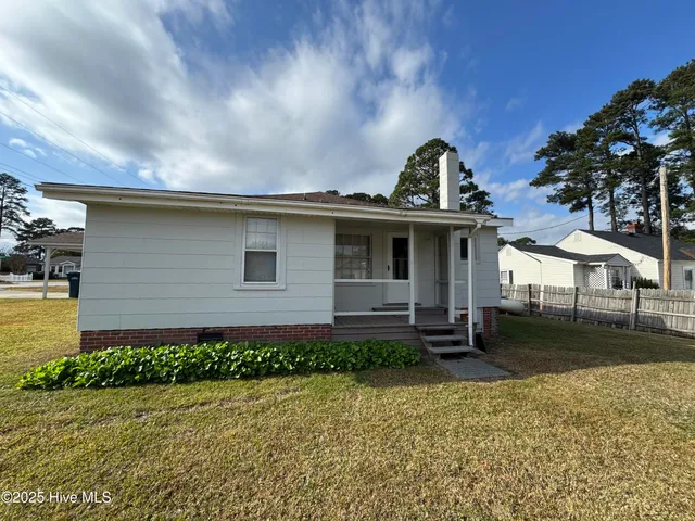 $139,900 | 105 South 4th Street, Macclesfield, NC 27852