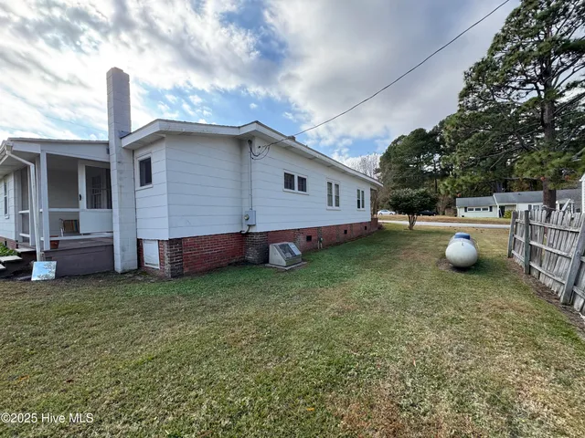 $139,900 | 105 South 4th Street, Macclesfield, NC 27852