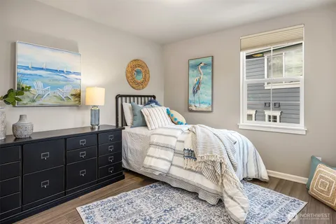 $2,400,000 | 2440 Northeast Daphne Street, Issaquah, WA 98029