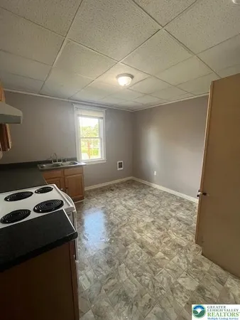 $825 | 10 Valley Street, Unit 5, Brockton, PA 17925