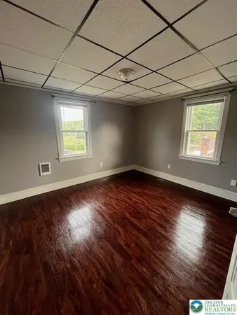 $825 | 10 Valley Street, Unit 5, Brockton, PA 17925