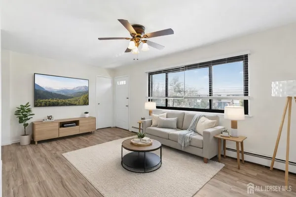 $279,900 | 324 Cricket Lane, Woodbridge, NJ 07095