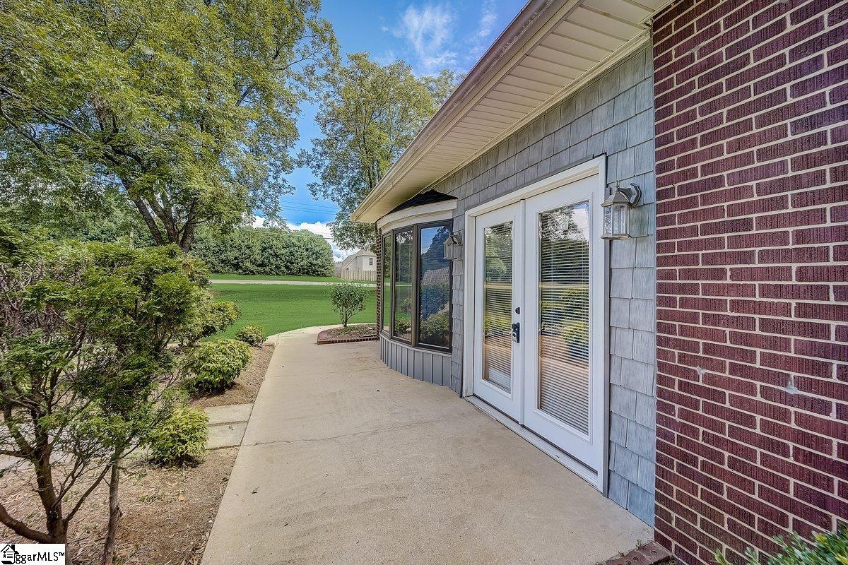 1091 Old Georgia Road Moore, SC 29369 - Photo 5 of 35 Gallery Image 5