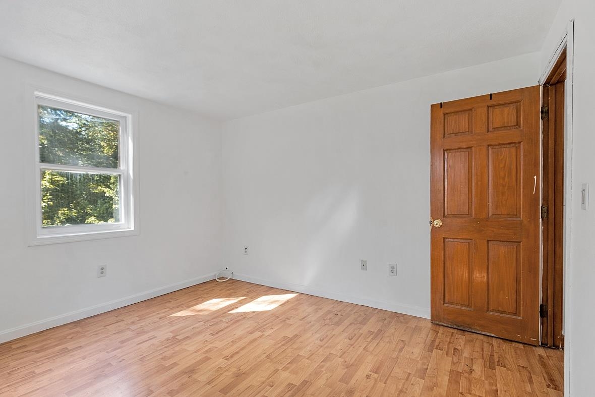 18 Westfall Road Pelham, NH 03076 - Photo 16 of 37