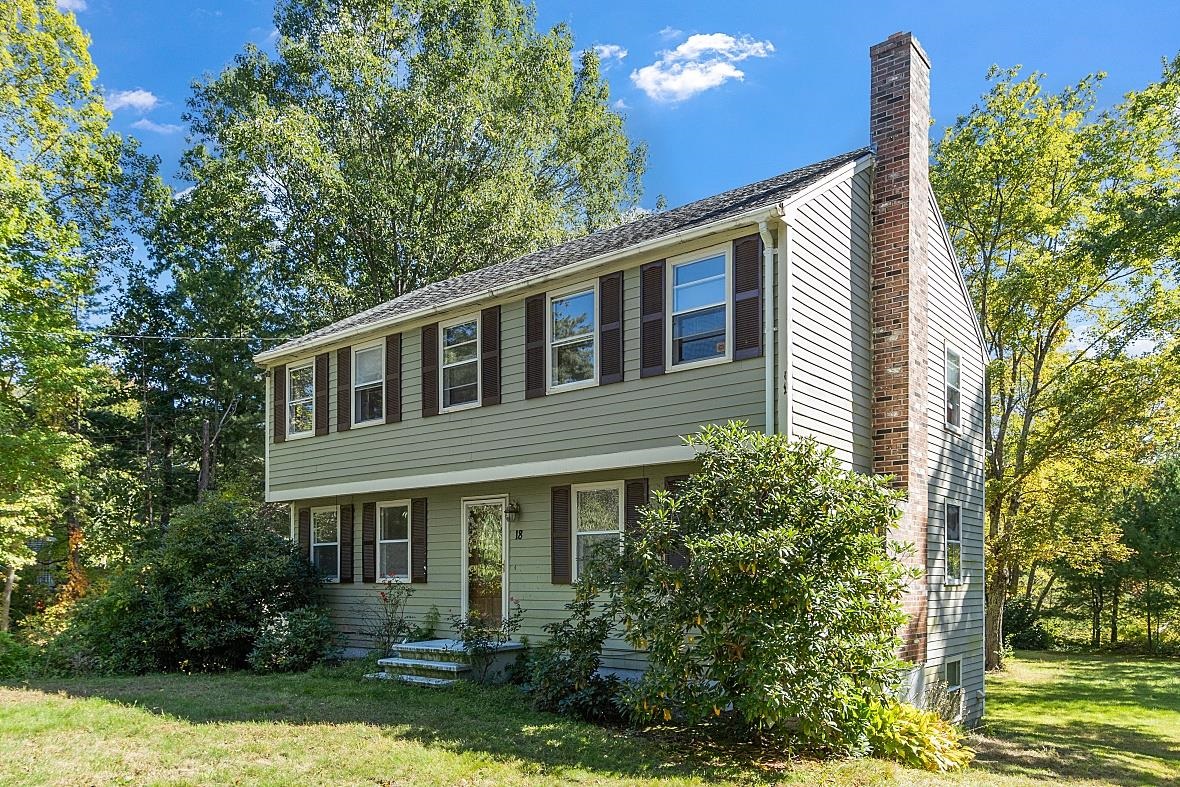18 Westfall Road Pelham, NH 03076 - Photo 3 of 37