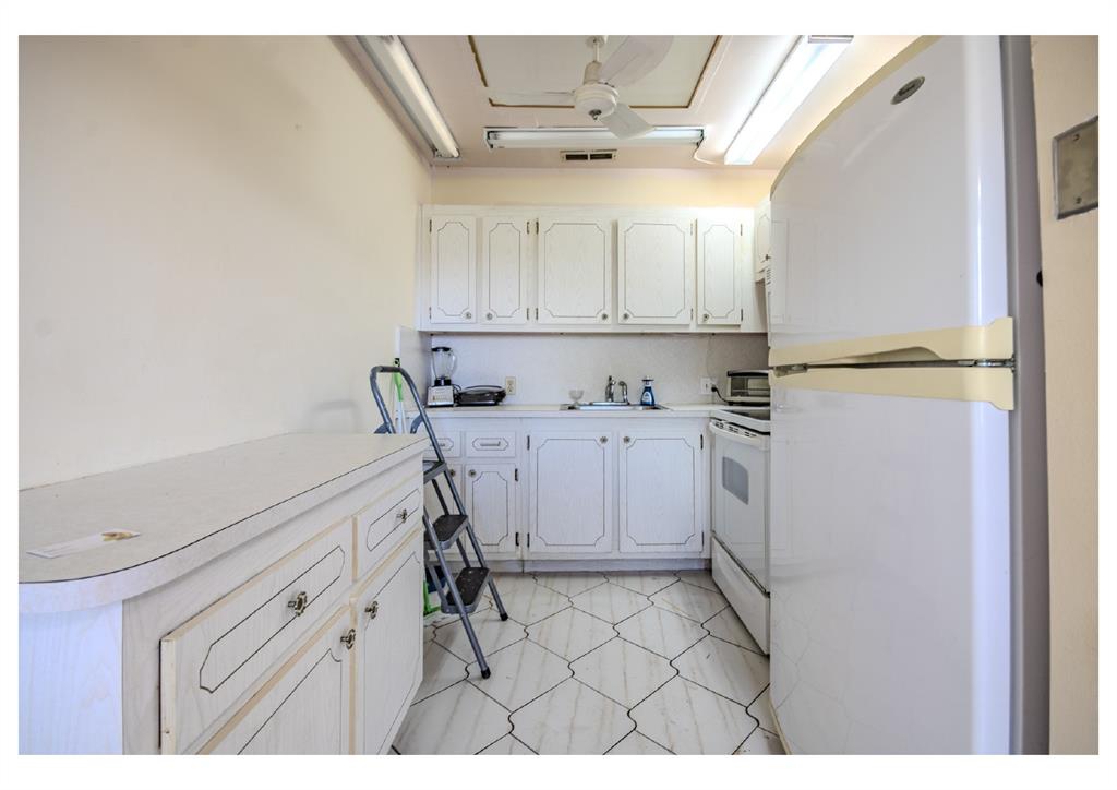 251 Preston F, Unit 251 Boca Raton, FL 33434 - Photo 13 of 35