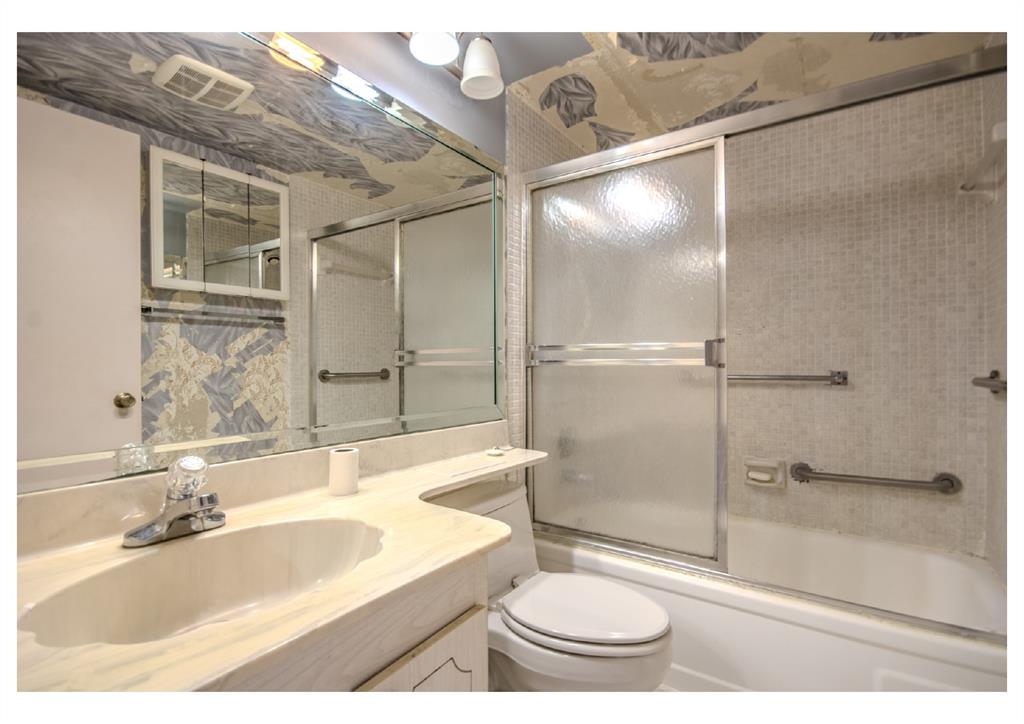 251 Preston F, Unit 251 Boca Raton, FL 33434 - Photo 15 of 35