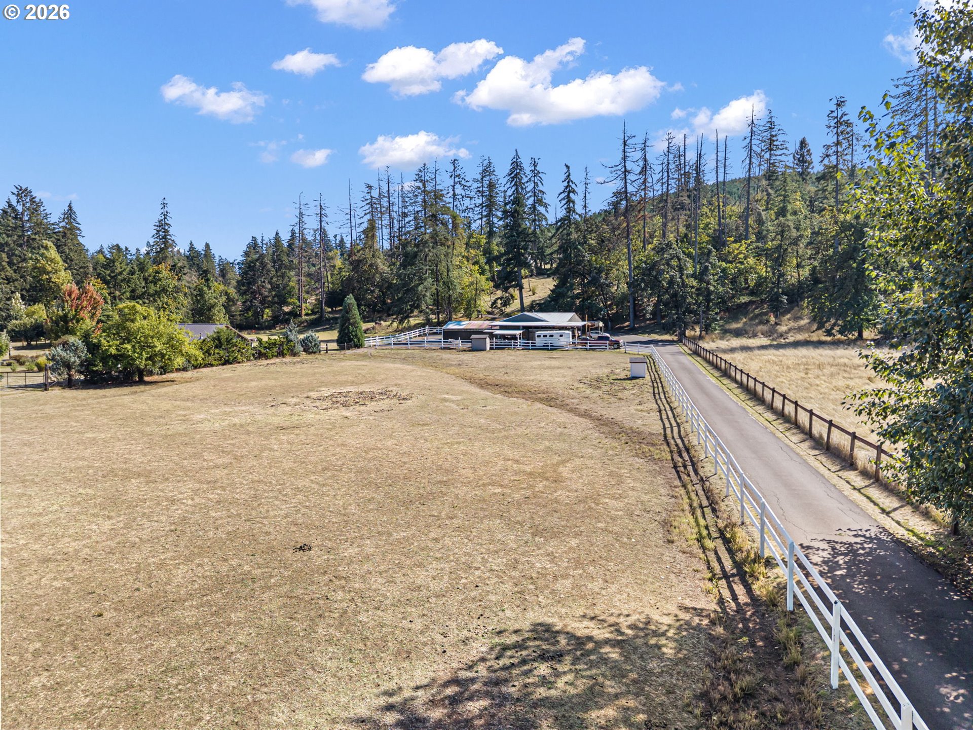 34844 Mathews Road Eugene, OR 97405 - Photo 4 of 23 Gallery Image 4