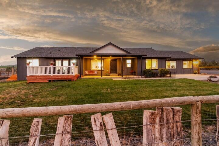 13302 Shumway Road Powell Butte, OR 97753 - Photo 5 of 51 sr11