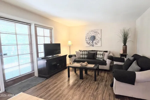 $184,000 | 18811 North 19th Avenue, Unit 2006, Phoenix, AZ 85027