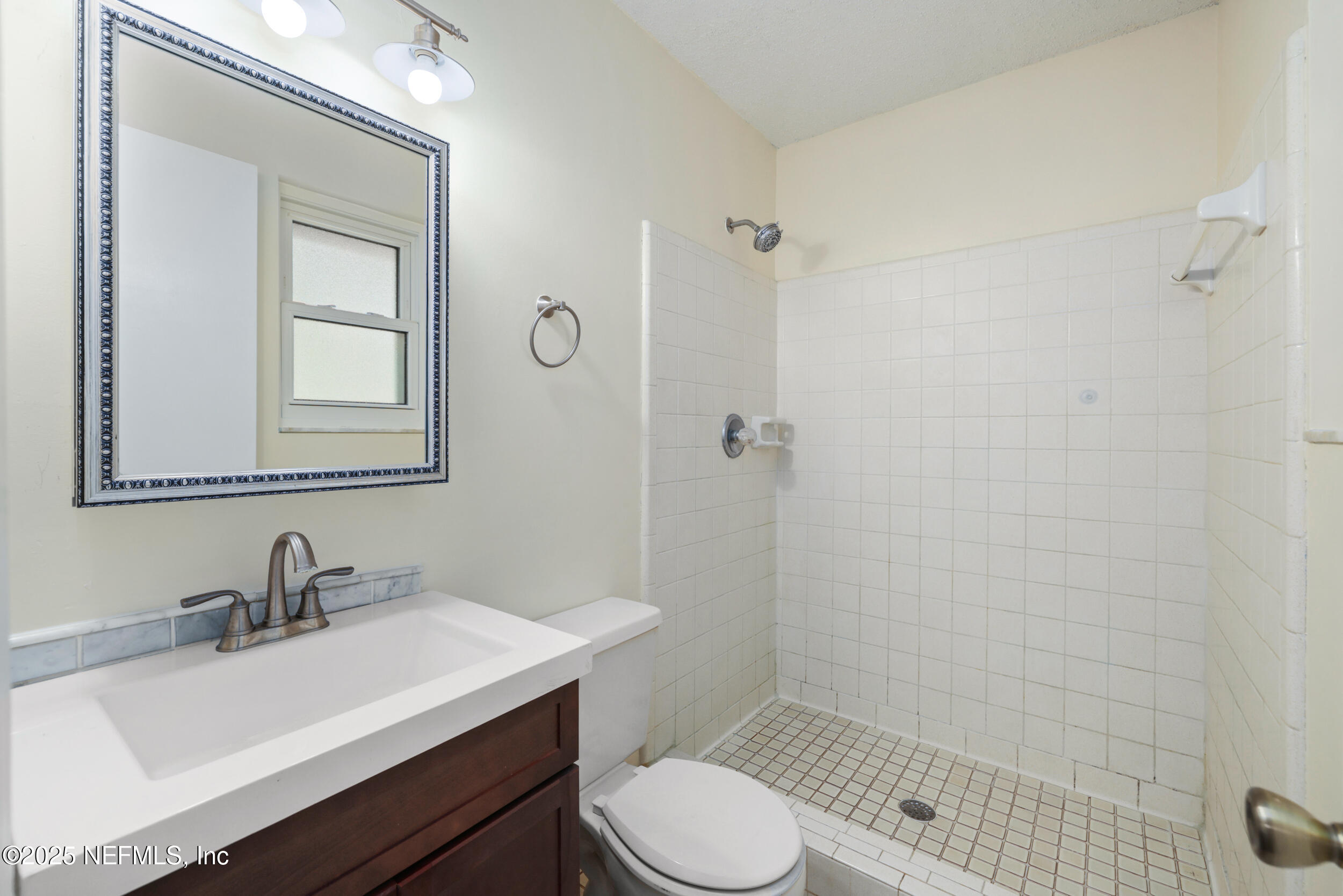 7944 Gulf Road South Jacksonville, FL 32244 - Photo 34 of 43 primary Bath