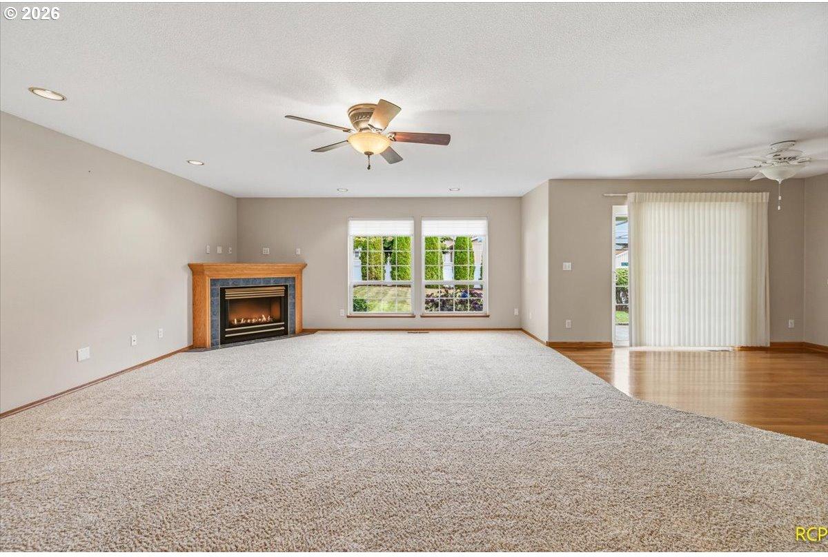 2694 Sykes Road St. Helens, OR 97051 - Photo 7 of 42 Living Room