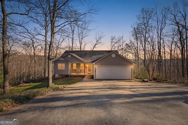 $365,900 | 204 Green Forest Drive, Toccoa, GA 30577