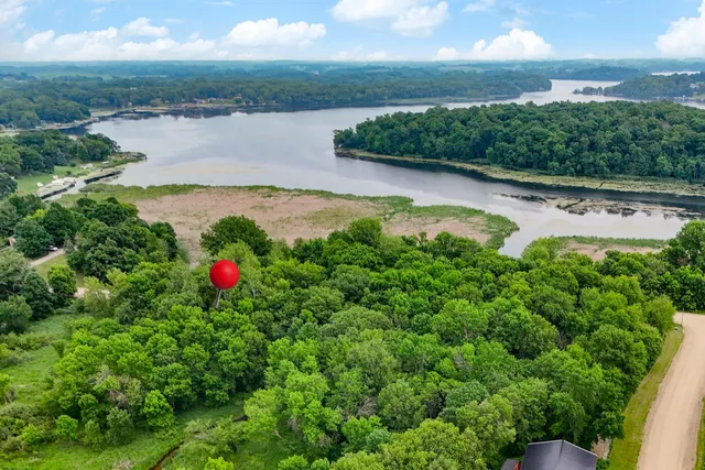 $170,000 | Xxx Ivanhoe Court, Faribault, MN 55021