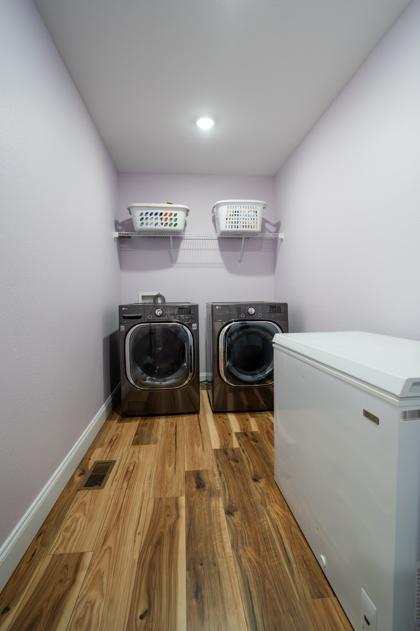 1561 Bicknell Road Clarkrange, TN 38553 - Photo 29 of 44 a utility room with dryer and washer