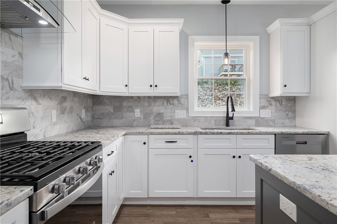 426 Louise Street Woonsocket, RI 02895 - Photo 9 of 33 Stainless Gas Range, Stainless Vent Hood