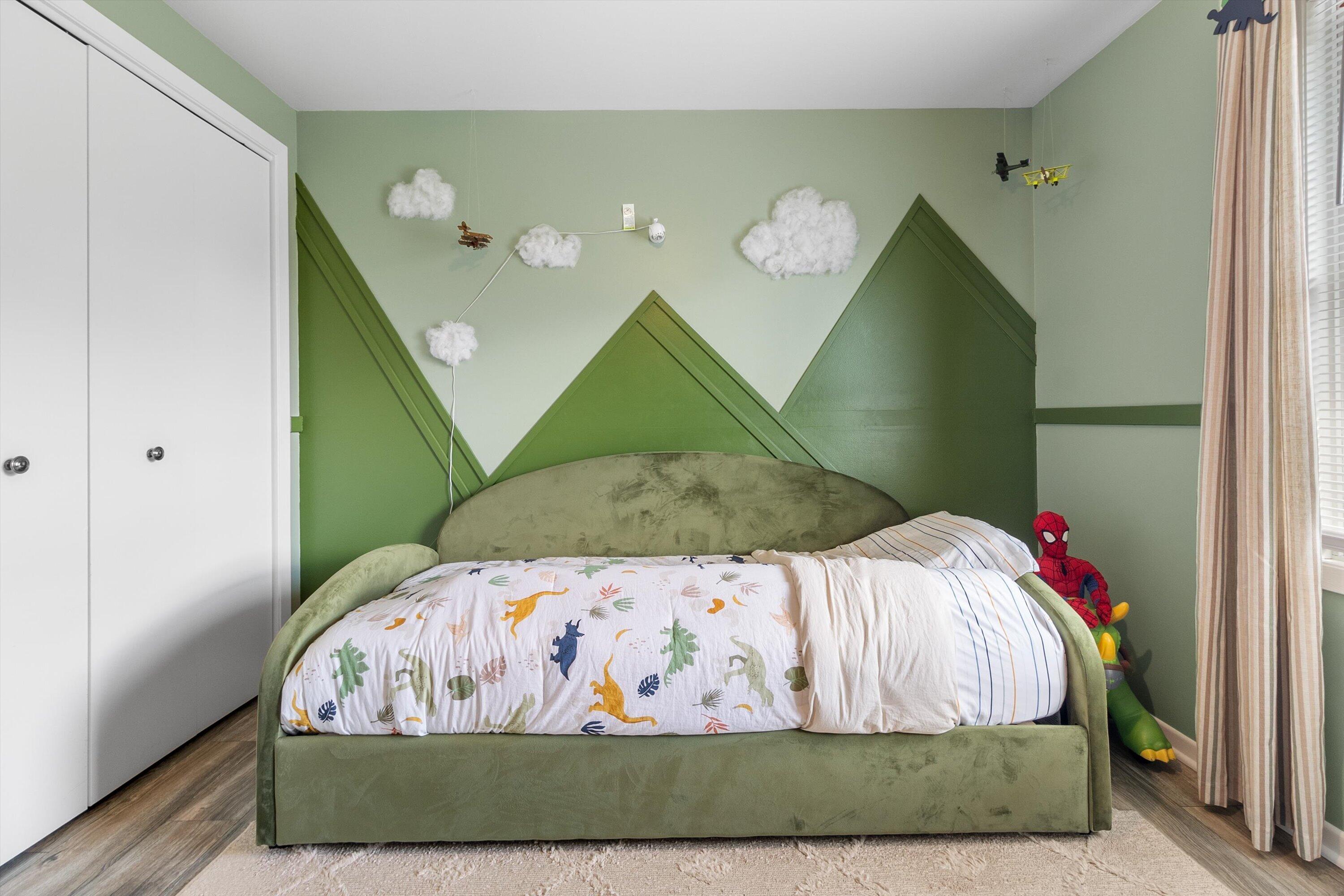 5315 66th Place Kenosha, WI 53142 - Photo 38 of 48 SW Bedroom