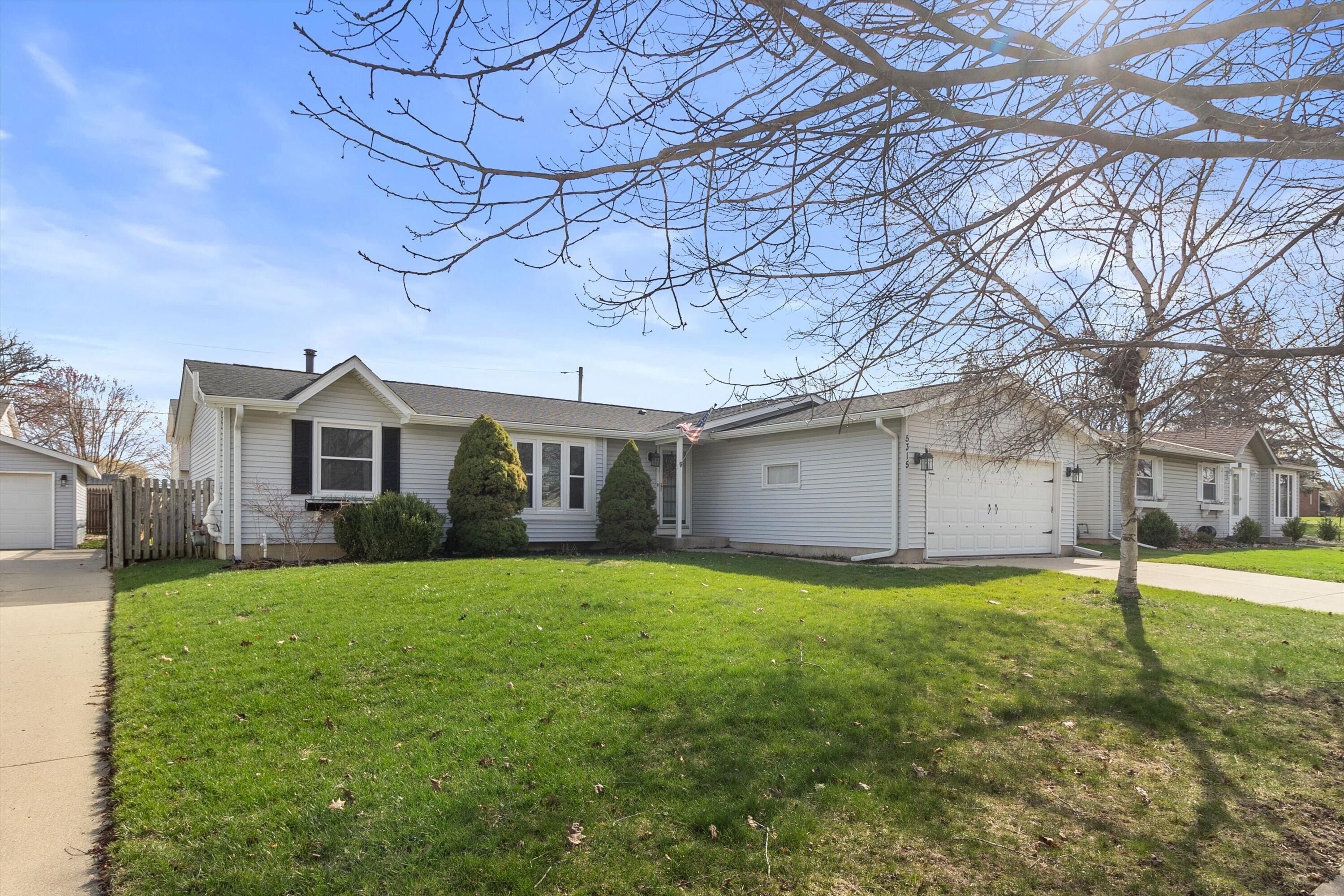 5315 66th Place Kenosha, WI 53142 - Photo 45 of 48 Welcome Home!