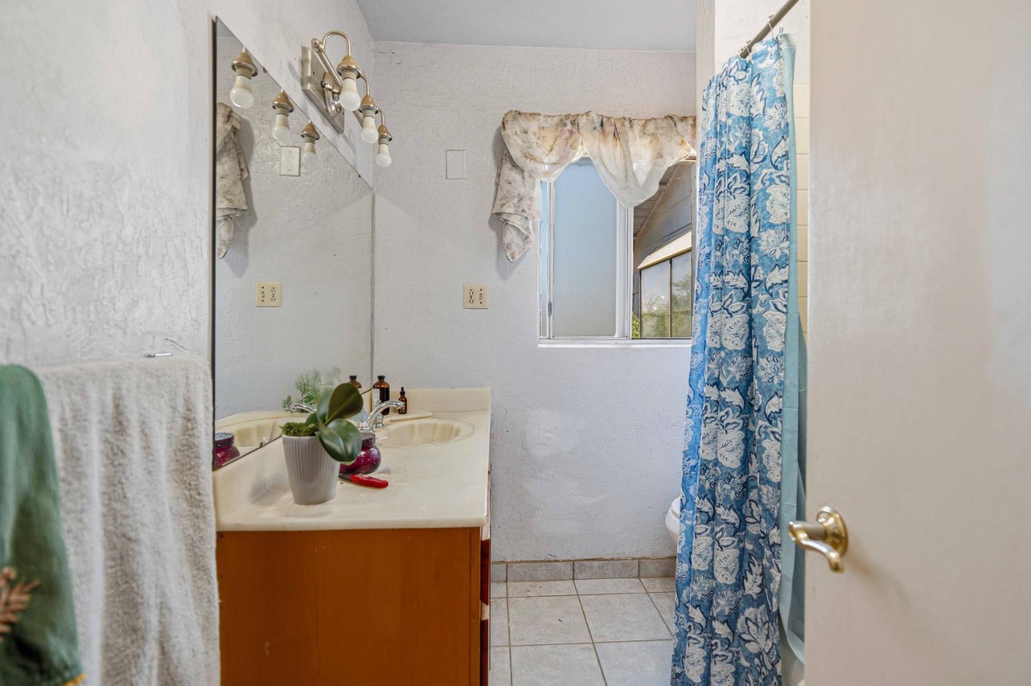 2201 Vivian Road Modesto, CA 95358 - Photo 13 of 43