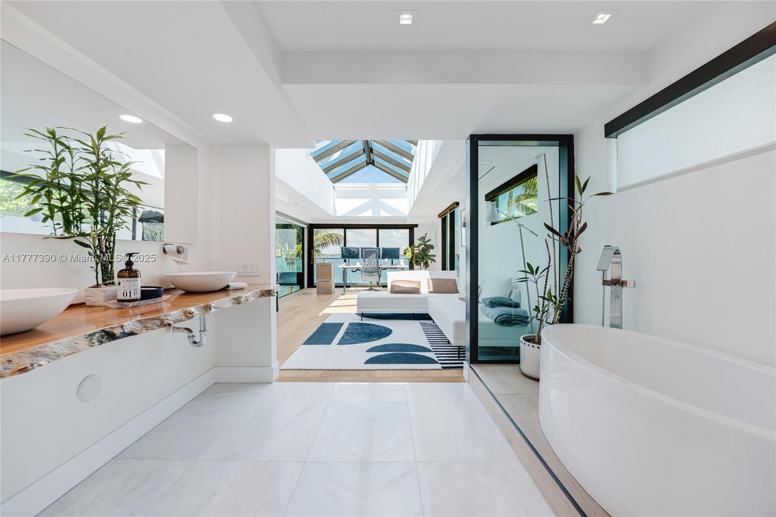 7960 Biscayne Point Circle Miami Beach, FL 33141 - Photo 28 of 72