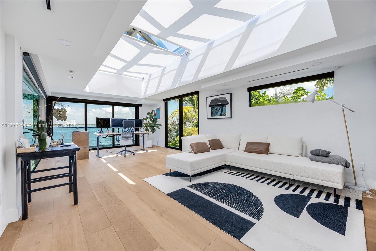 7960 Biscayne Point Circle Miami Beach, FL 33141 - Photo 30 of 72