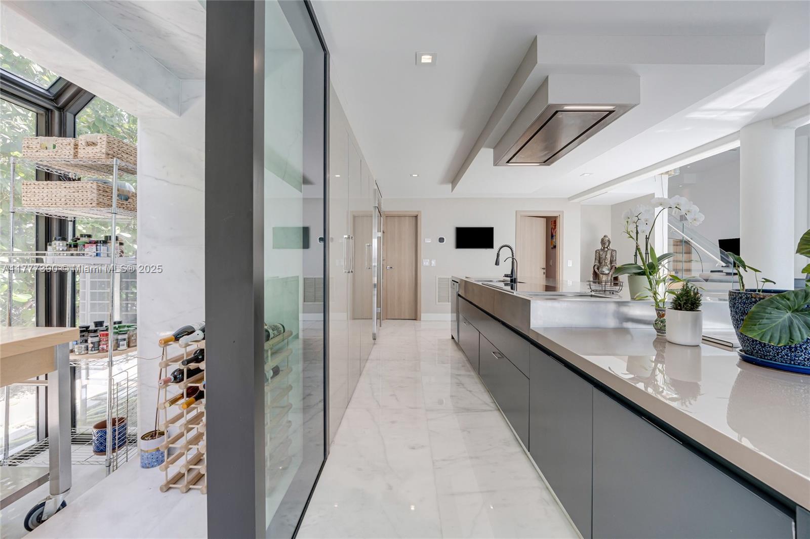 7960 Biscayne Point Circle Miami Beach, FL 33141 - Photo 33 of 72