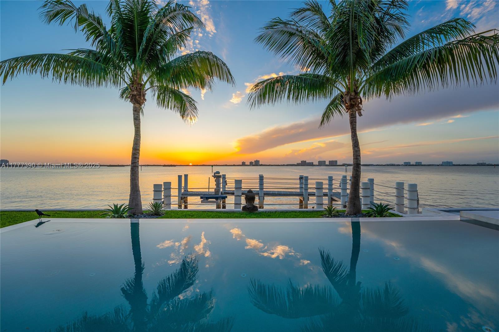 7960 Biscayne Point Circle Miami Beach, FL 33141 - Photo 4 of 72