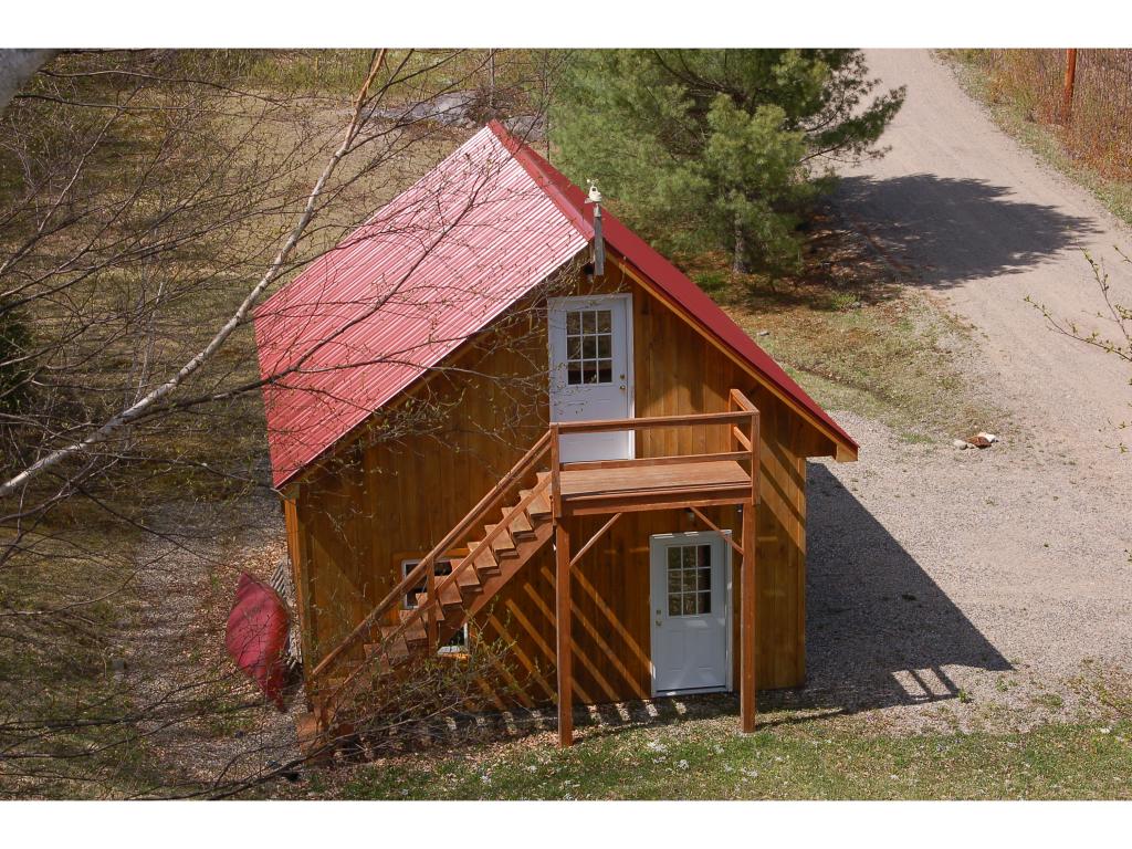 323 Cloutier Drive Stark, NH 03582 - Photo 14 of 34