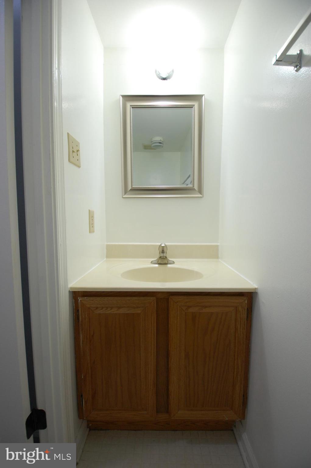 2816 Eagle Road West Chester, PA 19382 - Photo 16 of 36 1st floor Powder room
