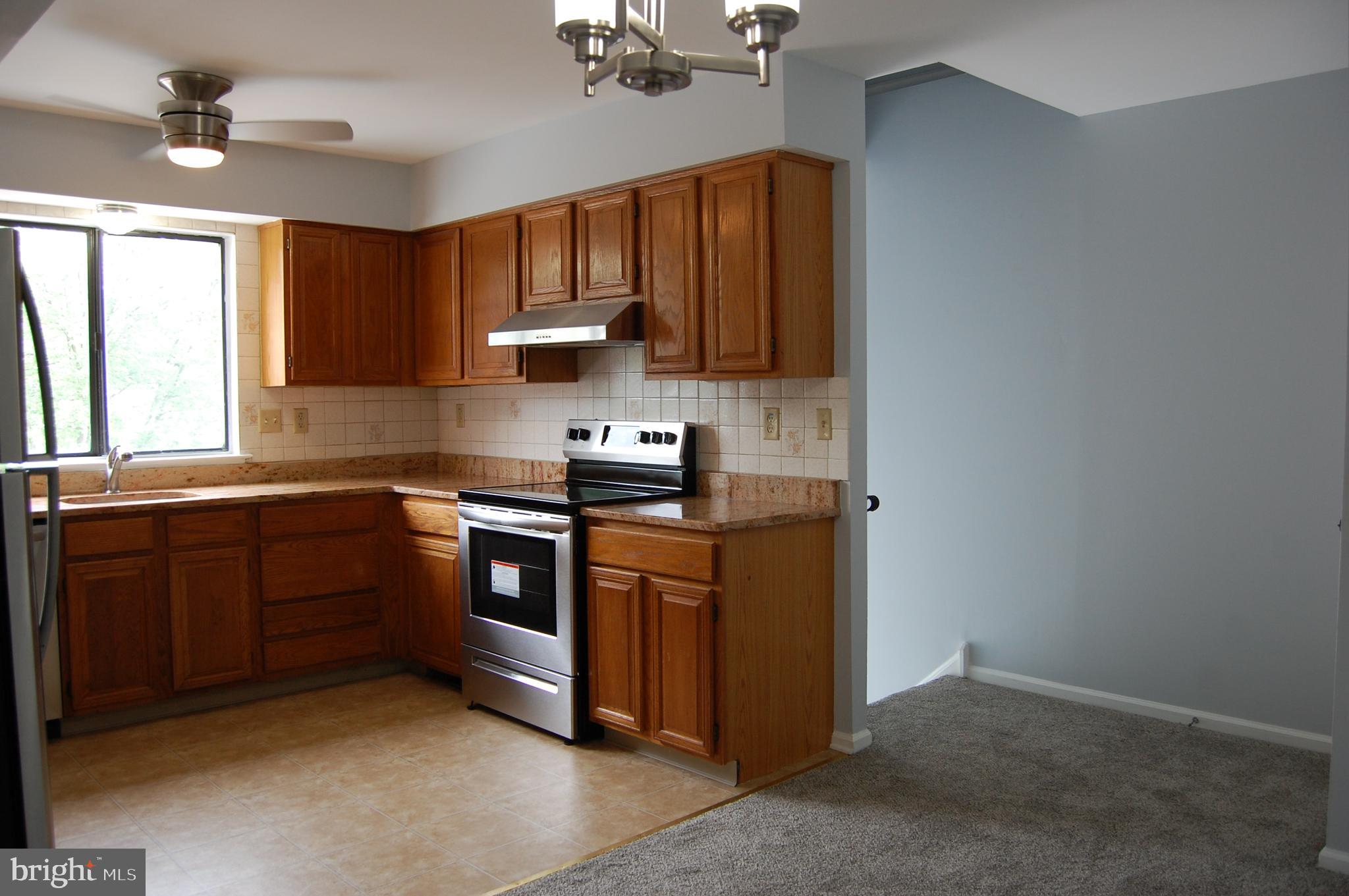 2816 Eagle Road West Chester, PA 19382 - Photo 4 of 36 New stainless steel oven