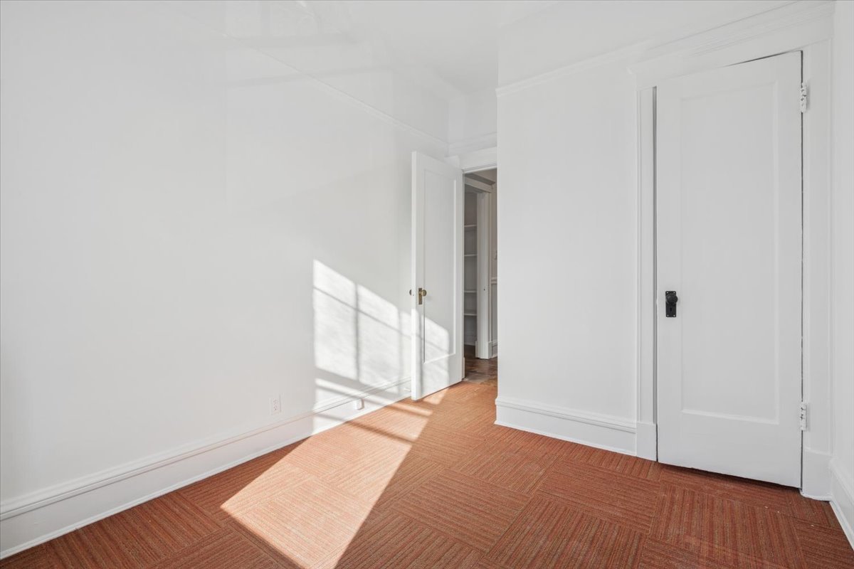 1201 Michigan Avenue, Unit 2 Evanston, IL 60202 - Photo 17 of 20 a view of an empty room