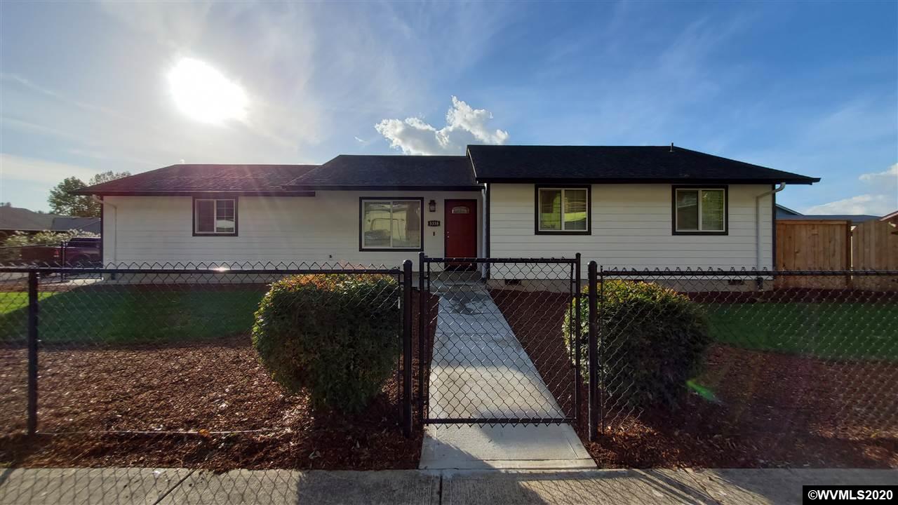 5358 Holly Loop Southeast Turner, OR 97392 - Photo 2 of 42