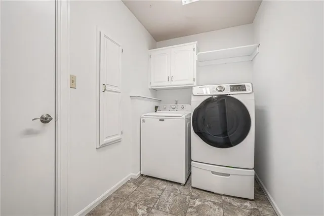 $429,000 | 130 Southeast Somerset Court, Lee's Summit, MO 64063