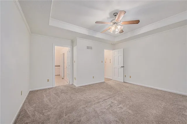 $429,000 | 130 Southeast Somerset Court, Lee's Summit, MO 64063