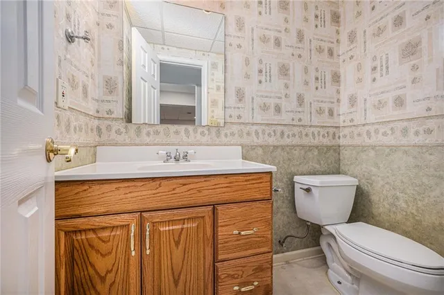 $429,000 | 130 Southeast Somerset Court, Lee's Summit, MO 64063