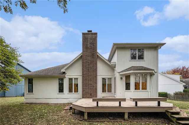 $429,000 | 130 Southeast Somerset Court, Lee's Summit, MO 64063