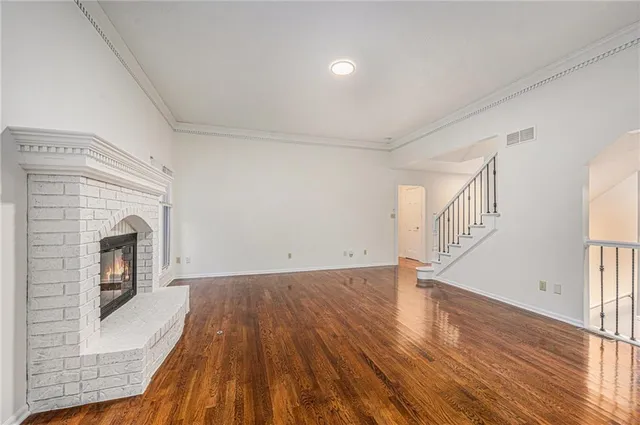 $429,000 | 130 Southeast Somerset Court, Lee's Summit, MO 64063