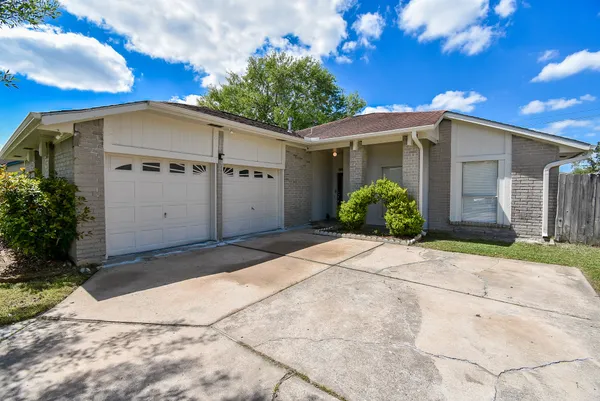 $245,000 | 9527 Kingsvalley Drive, Houston, TX 77075